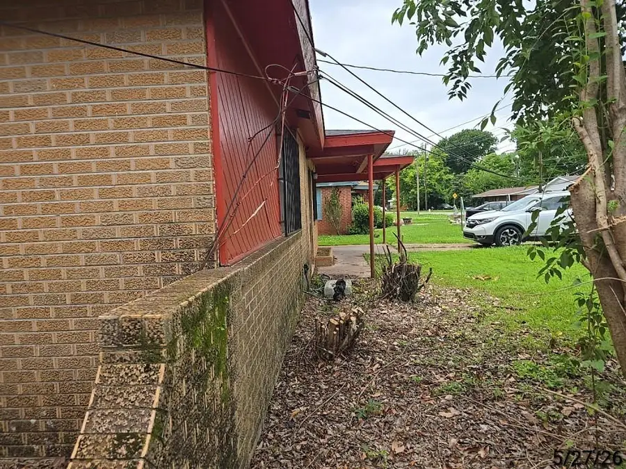 3210 Olcutt Street, Alexandria, LA 71301 - #2
