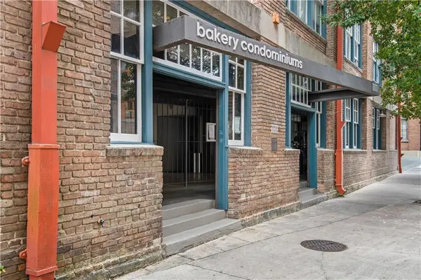 1111 S Peters Street #106, New Orleans, LA 70130