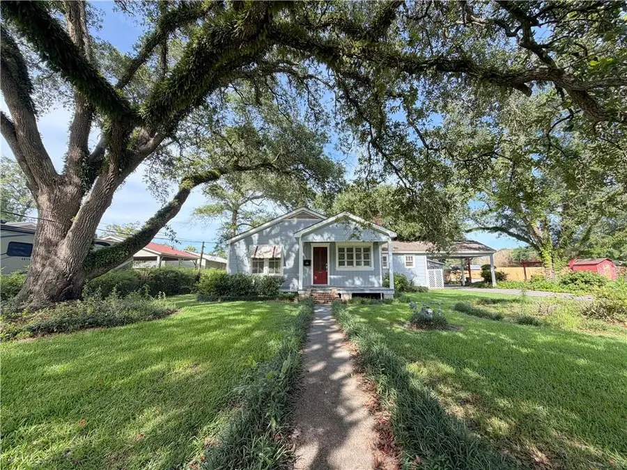 146 N Third Street, Ponchatoula, LA 70454 - #2