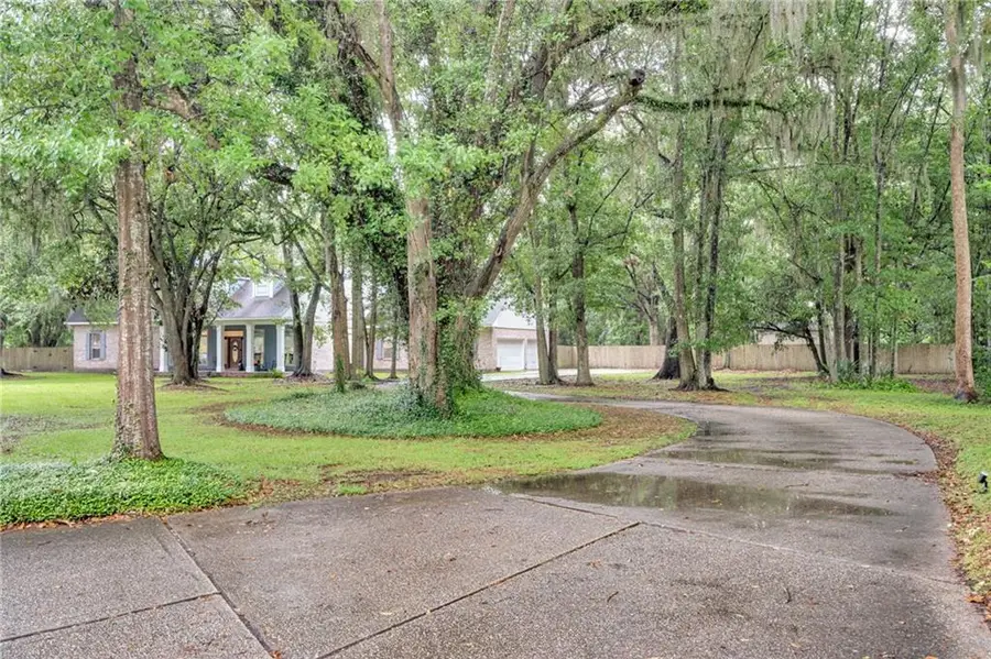 2512 Crestwood Road, Marrero, LA 70072 - #3