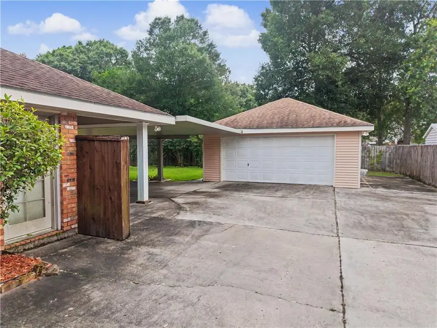 202 Governors Court, Mandeville, LA 70448 - #2