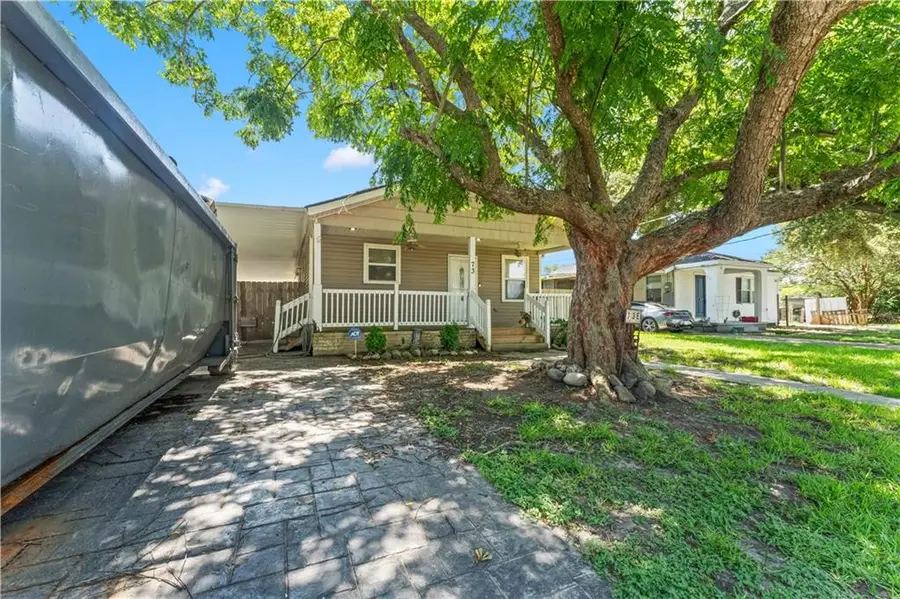 73 E Claiborne Square, Chalmette, LA 70043 - #2