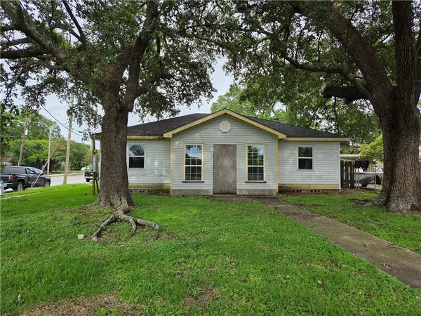 1854 Moss Street, New Orleans, LA 70119