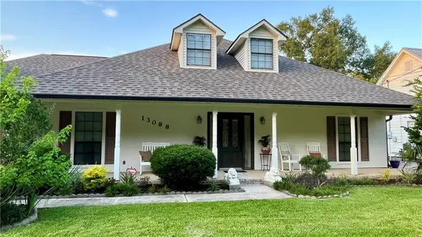 13088 Bayou Terrace Drive, St Amant, LA 70774