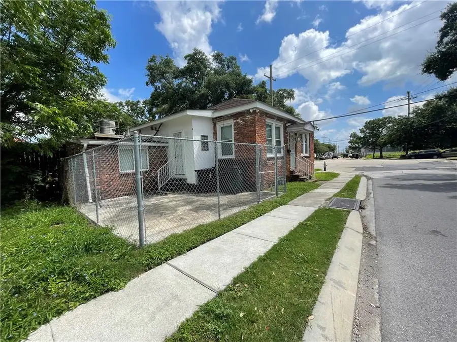 3301 S Dorgenois Street, New Orleans, LA 70125 - #2