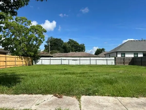 2400 Legend Drive, Meraux, LA 70075