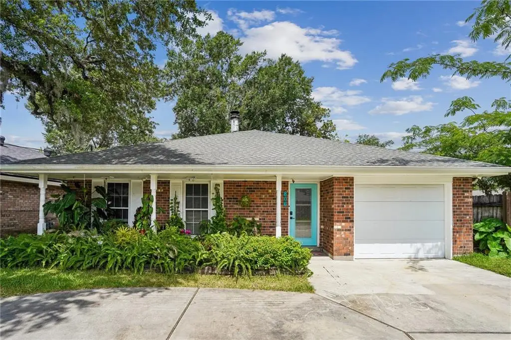 806 Colonial Club Drive, Harahan, LA 70123 - #1