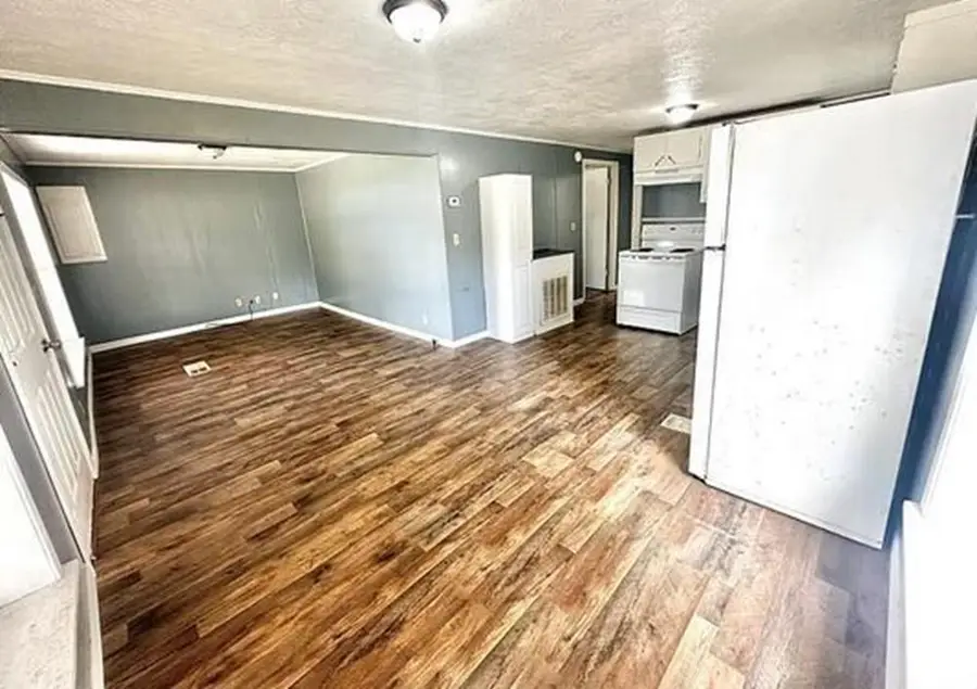 108 Miller Avenue, Leesville, LA 71446 - #3