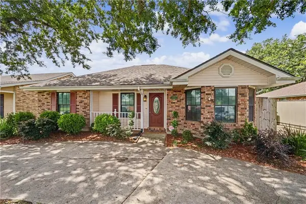 8912 W West Metairie Avenue, Metairie, LA 70003