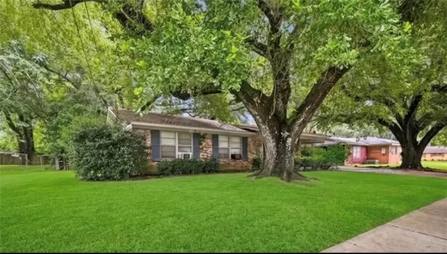5011 Donald Drive, Alexandria, LA 71302 - #2