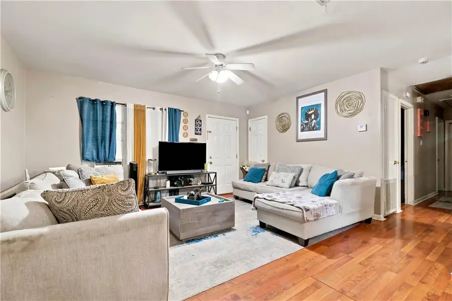 5011 Donald Drive, Alexandria, LA 71302 - #3