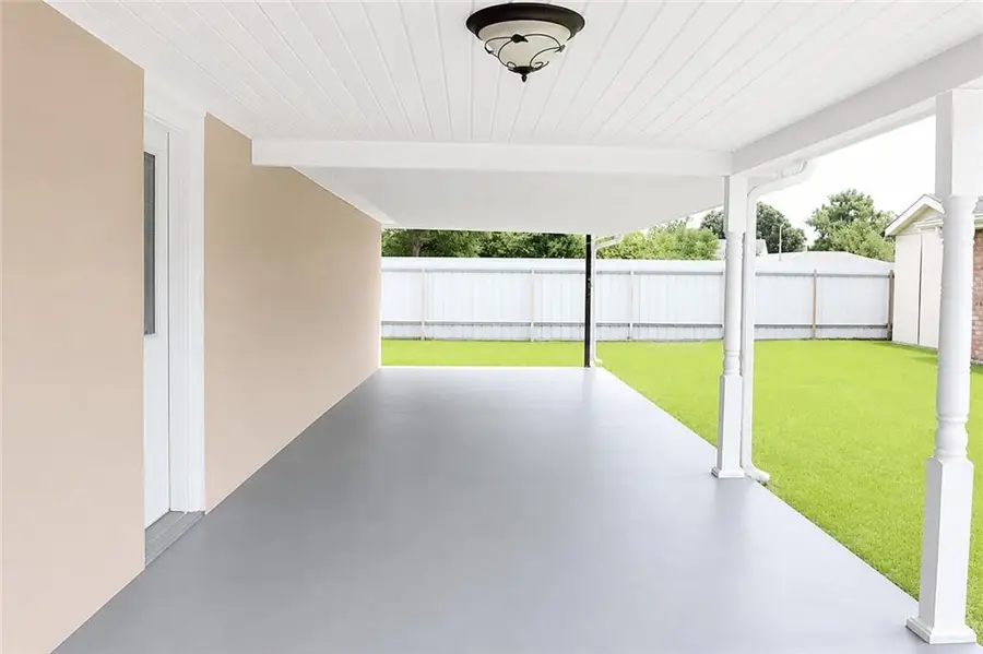 800 E Josephine Street, Chalmette, LA 70043 - #3