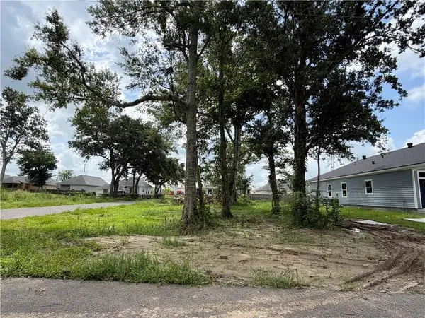 411 First Street, Belle Chasse, LA 70037