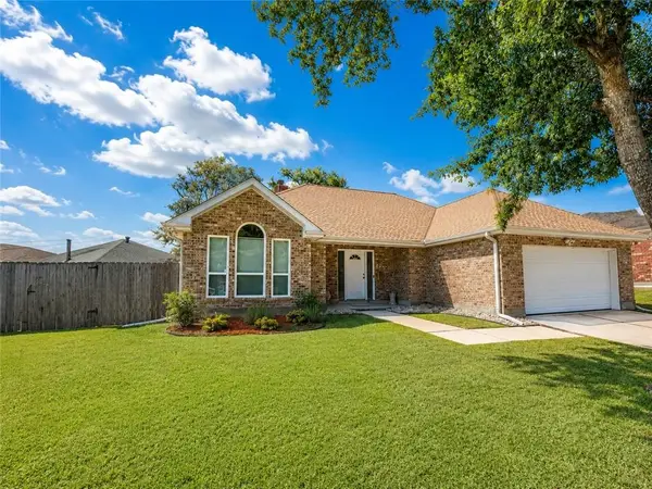 537 W Marlin Court, Gretna, LA 70056