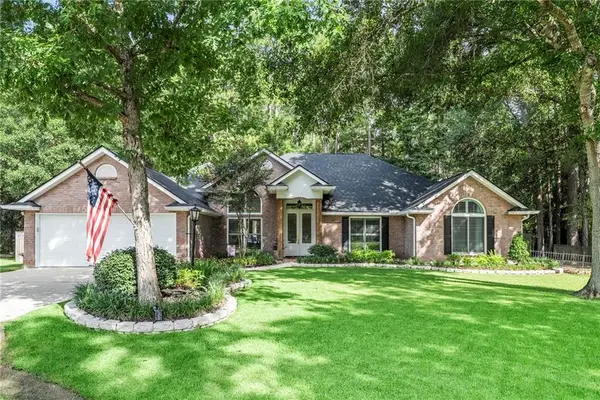 1020 Trail Court, Mandeville, LA 70448