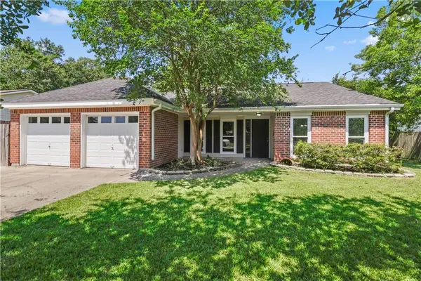 3546 W Meadow Lake Drive, Slidell, LA 70461