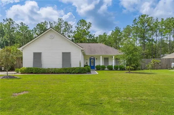 720 Perrilloux Trace, Madisonville, LA 70447