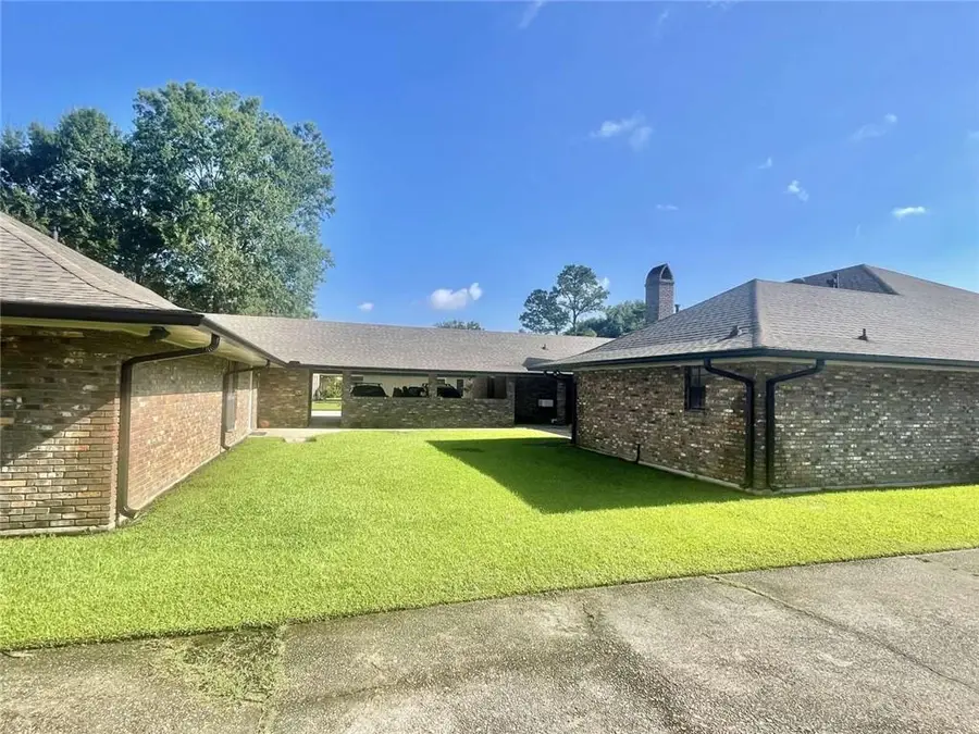3532 N Bahin Court, Baton Rouge, LA 70816 - #3