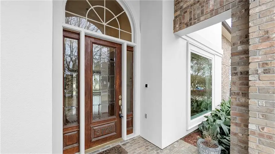 3728 Lake Michel Drive, Gretna, LA 70056 - #3