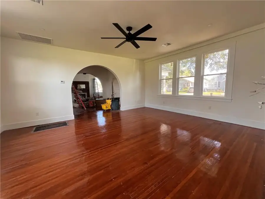 305 E 2nd Street, Thibodaux, LA 70301 - #2