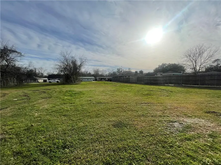 2912 Riverbend Drive, Violet, LA 70092 - #3