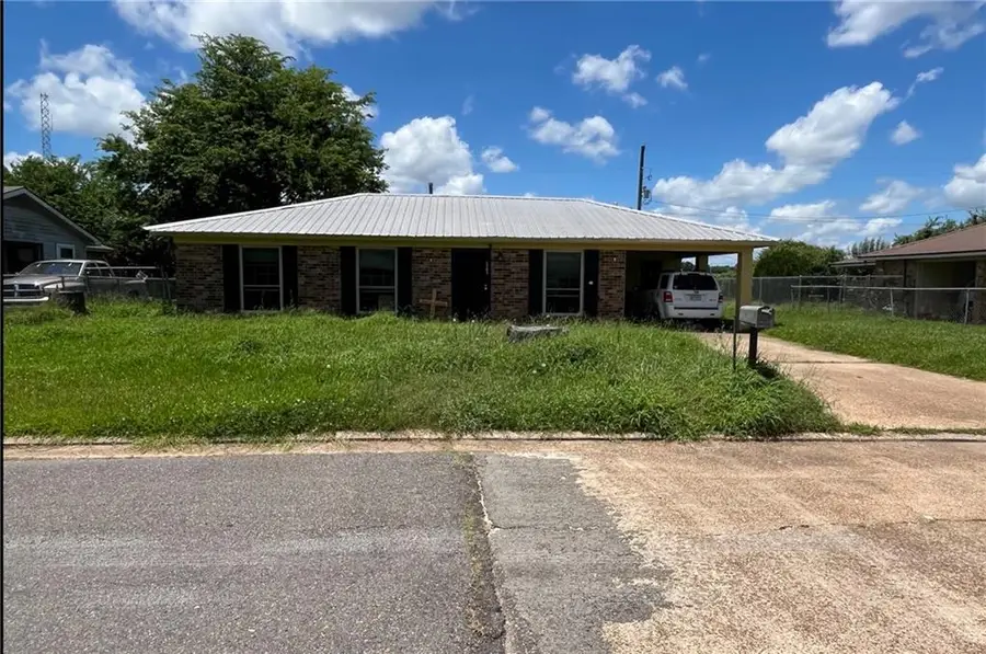5204 Baronne Street, Alexandria, LA 71302 - #3