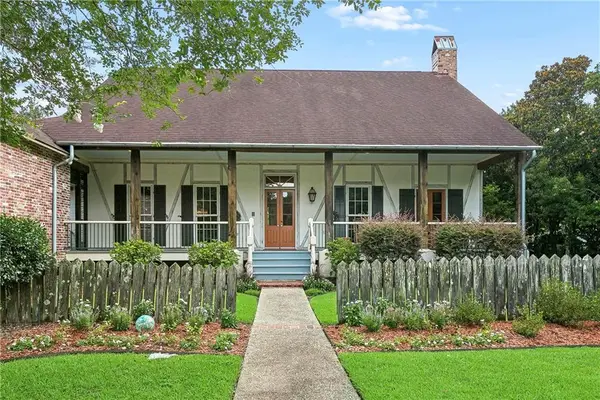 196 Forest Oaks Drive, New Orleans, LA 70131
