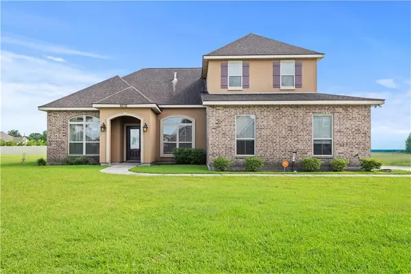 9512 Sugar Maple Lane, Waggaman, LA 70094