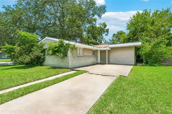4791 Lancelot Drive, New Orleans, LA 70127