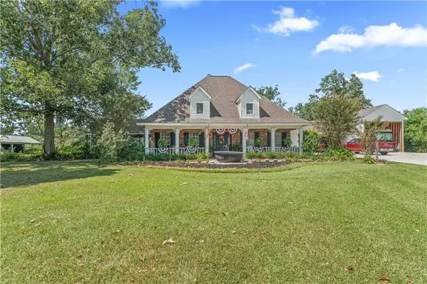 32295 Keila Drive, Springfield, LA 70462