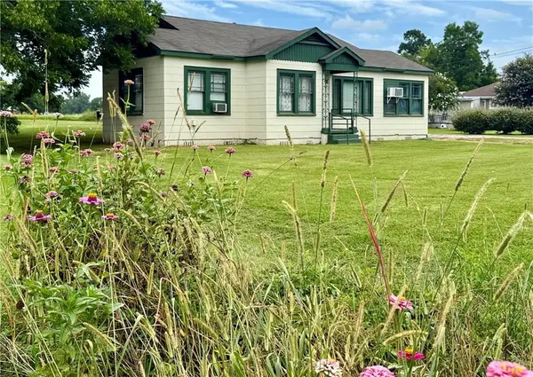 3294 115 Highway, Hessmer, LA 71341