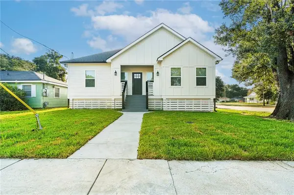 642 Huntlee Drive, New Orleans, LA 70131