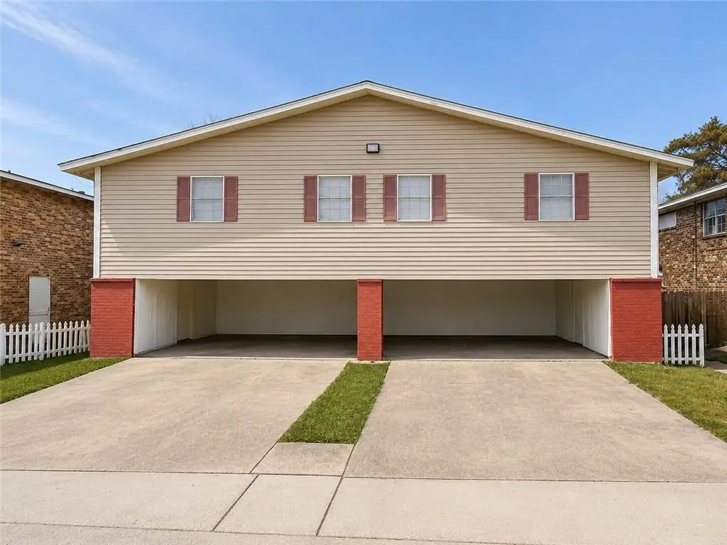 929 W Monterey Court, Gretna, LA 70056 - #1