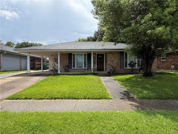 732 Huckleberry Lane, Terrytown, LA 70056