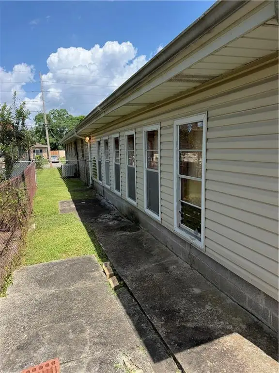 2867 Hyman Place, New Orleans, LA 70131