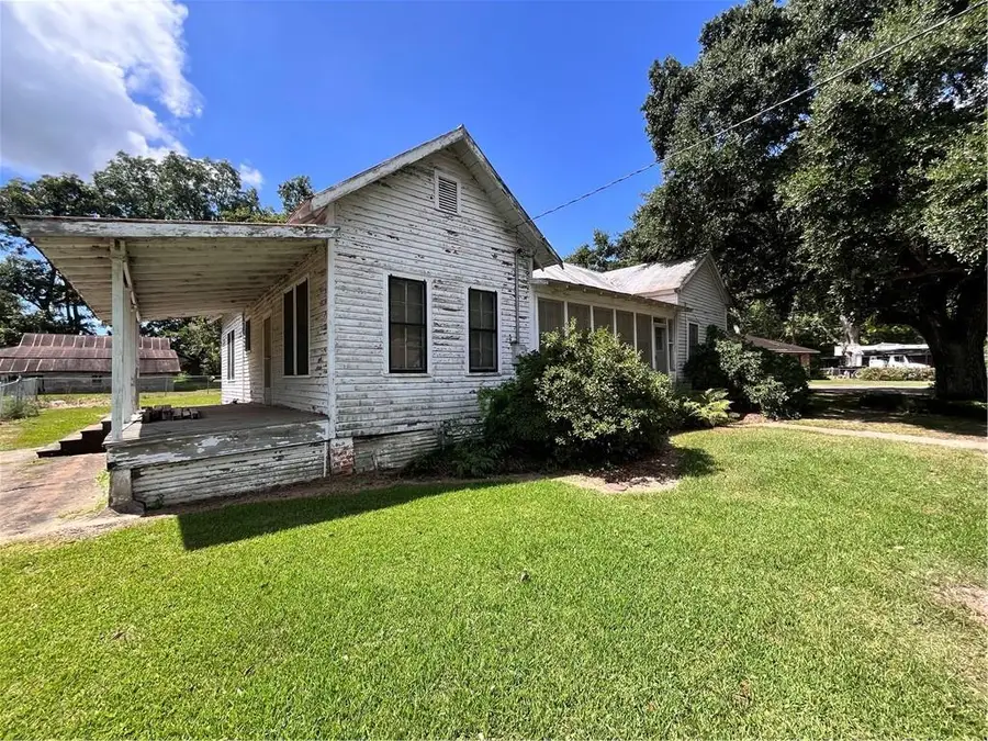 6608 Baton Rouge Avenue, Mansura, LA 71350 - #2