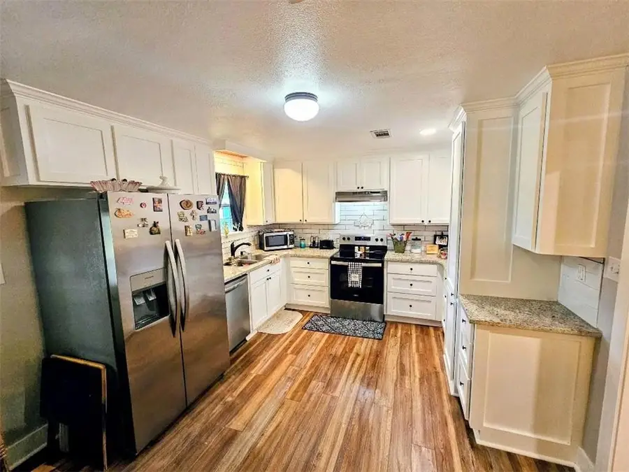 815 1rst Street, Dry Prong, LA 71423 - #2