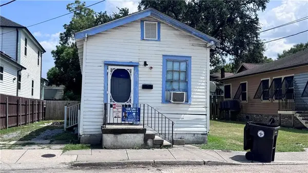 2209 Leondias Street, New Orleans, LA 70118