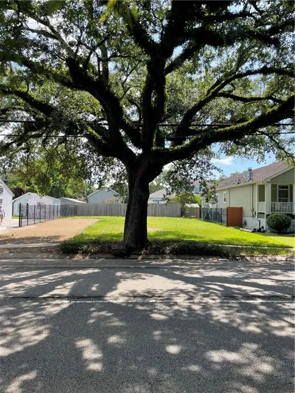 4527 Paris Avenue, New Orleans, LA 70122 - #1