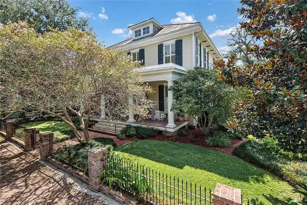 2236 Prytania Street, New Orleans, LA 70130