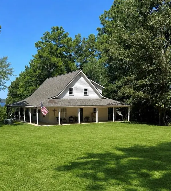 242 Pine Cove Road, Goldonna, LA 71031