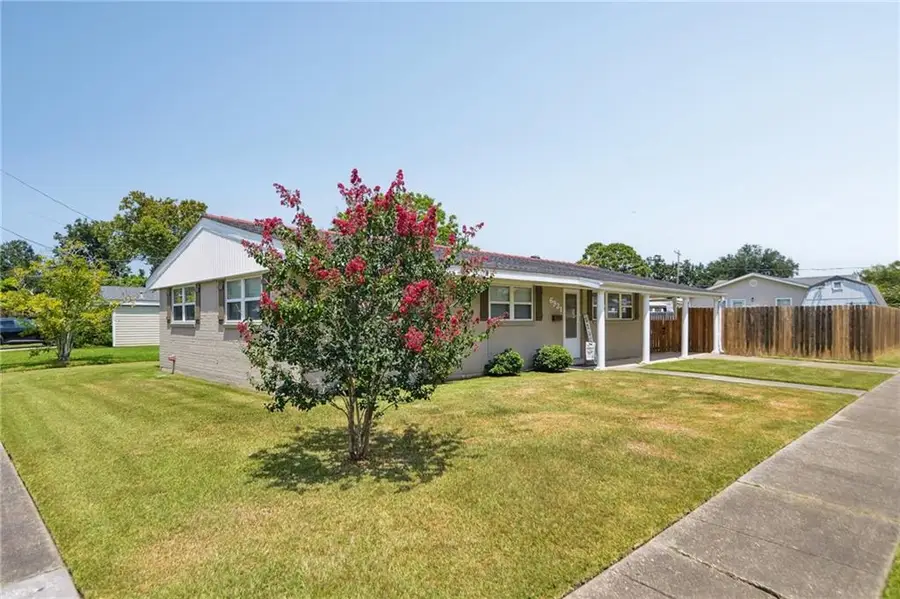 6931 Marquette Street, Harahan, LA 70123 - #2