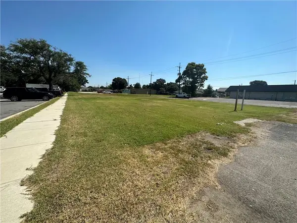 1001-1007 W Saint Bernard Highway, Chalmette, LA 70043