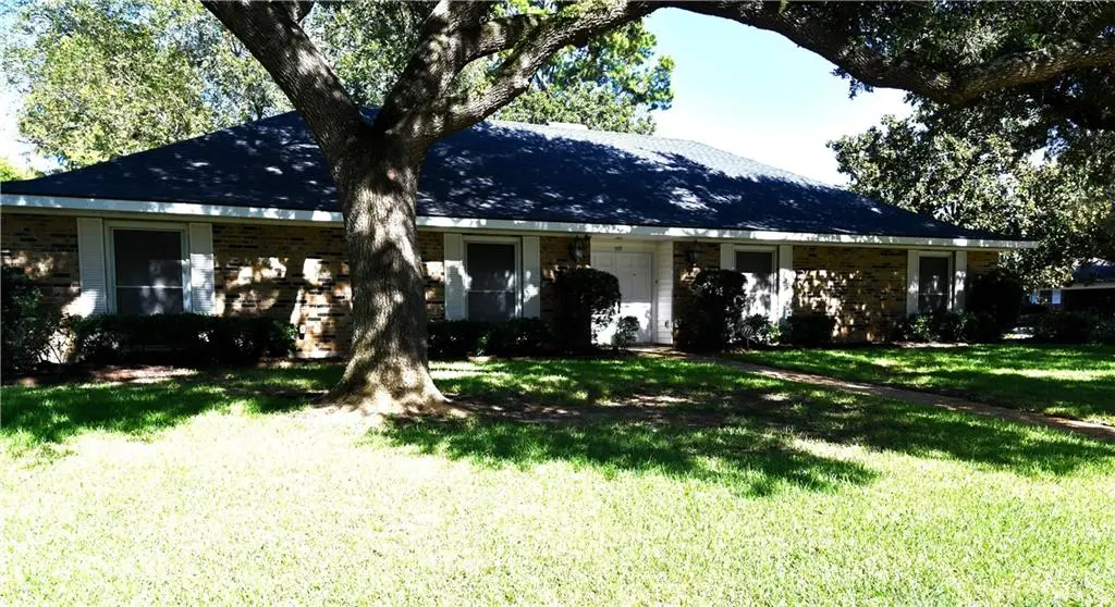527 Wimbledon Boulevard, Alexandria, LA 71303 - #1