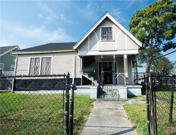 9130 Apple Street, New Orleans, LA 70118