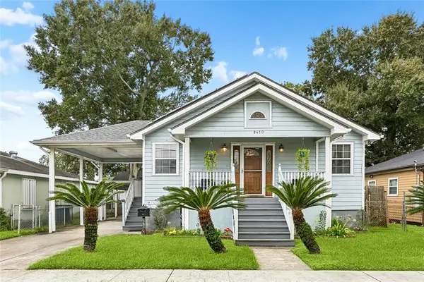 8410 Edinburgh Street, New Orleans, LA 70118