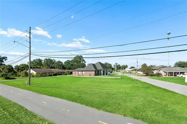 2550 Leo Kerner/lafitte Parkway, Marrero, LA 70072