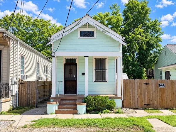 1010 N Salcedo Street, New Orleans, LA 70119