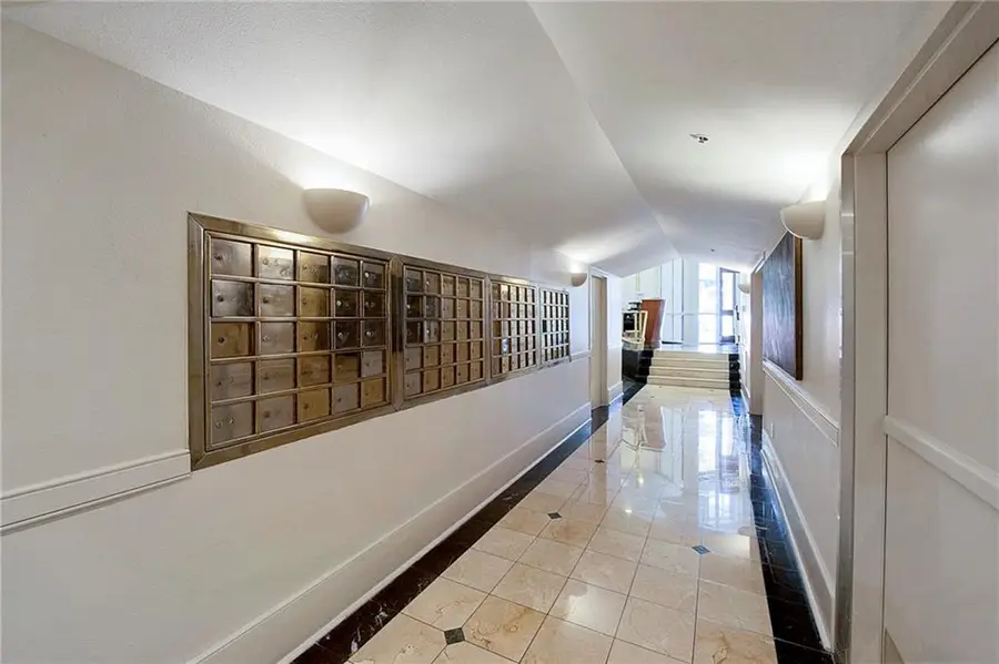 700 S Peters Street #207, New Orleans, LA 70130 - #3