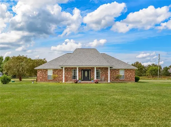 596 Highway 1207, Deville, LA 71328